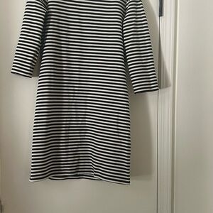 Old Navy Black and White Striped Long Sleeve Dress